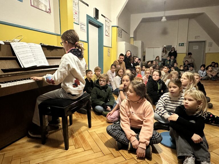 Read more about the article Advent in der Grundschule